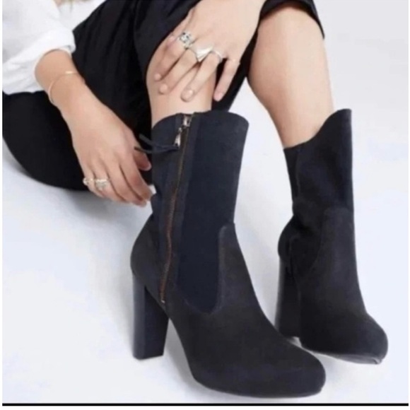 UGG Athena black suede Boots size 8 - Picture 1 of 14